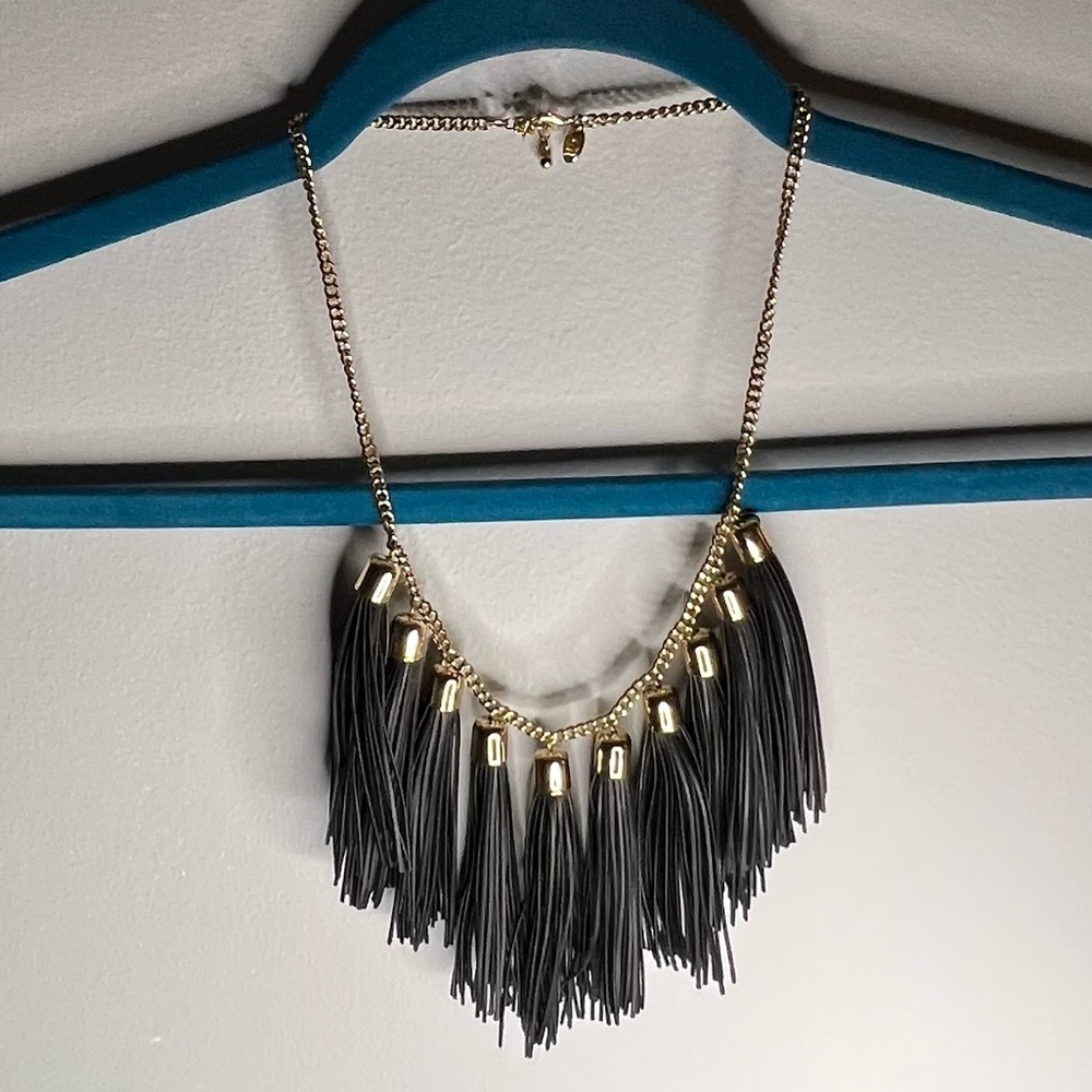 🟢 $2/$20 BaubleBar Gold and Leather Tassel Bib Necklace
